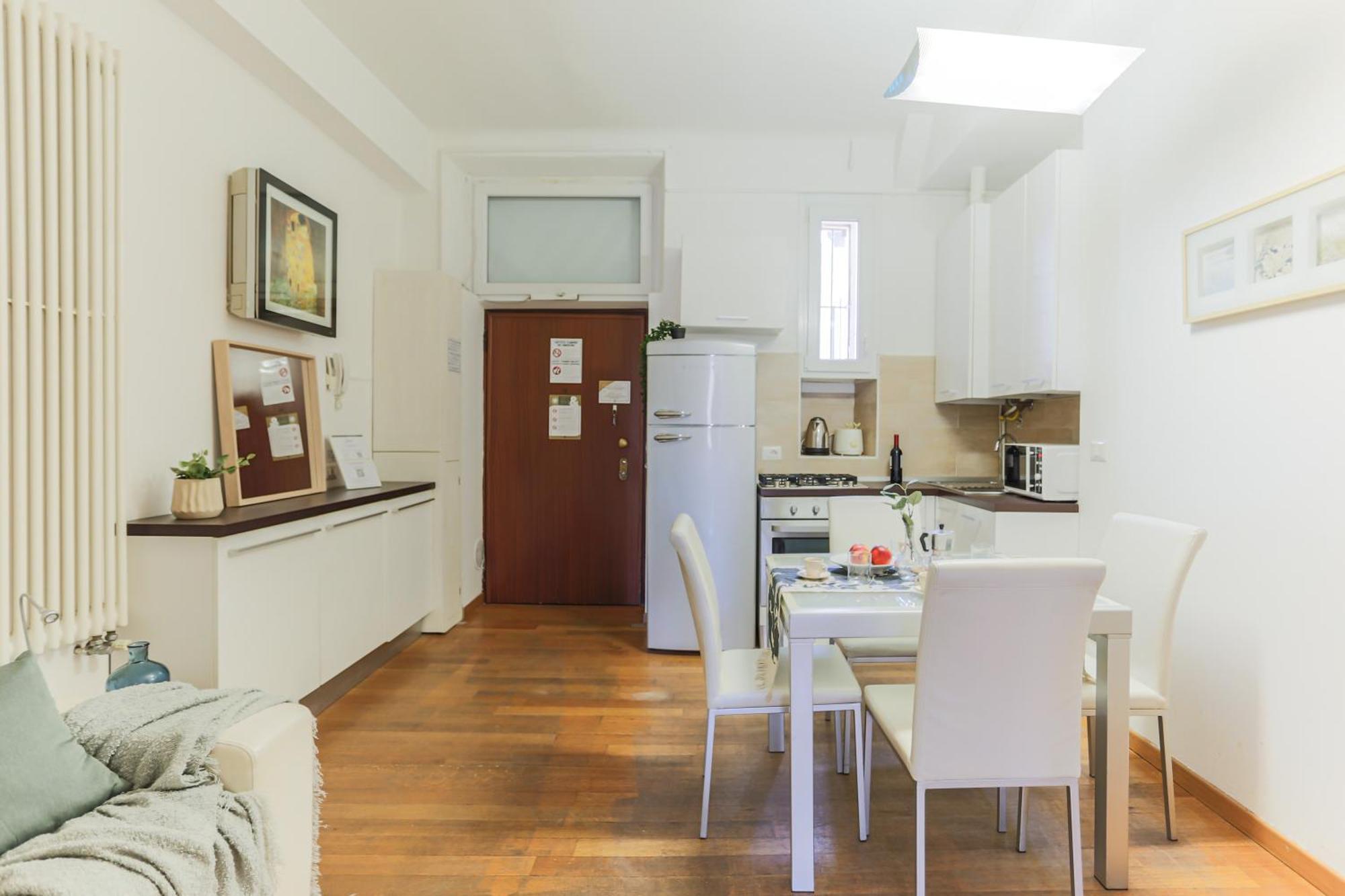 The Best Rent - Apartment Near Navigli Milaan Buitenkant foto