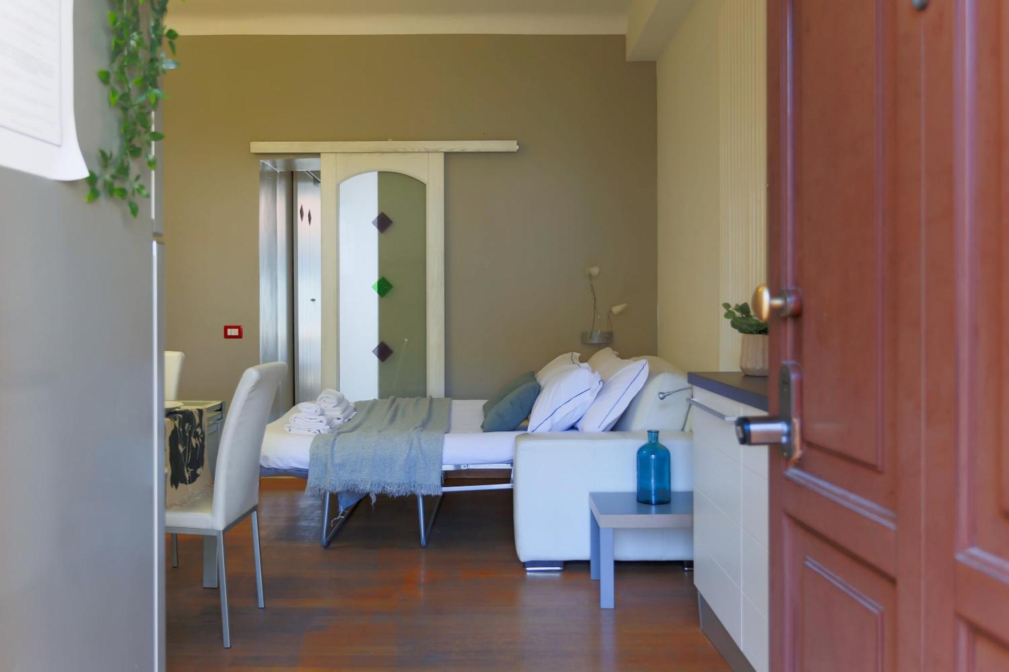 The Best Rent - Apartment Near Navigli Milaan Buitenkant foto